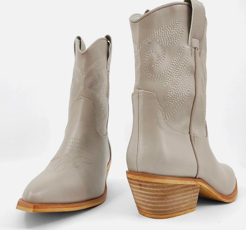 Taupe time cowgirl boots